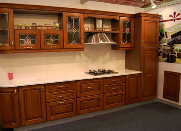 Large and Efficient Storage Kitchens